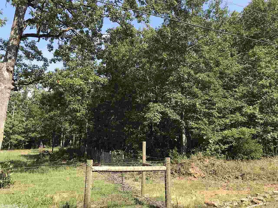 2nd image of 112 Jones Rd