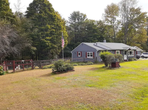 575 Greenwood Road, Norway, ME 04268