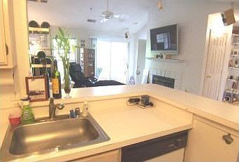 Kitchen Breakfast Bar