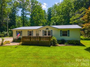 394 Anderson Creek Rd, Robbinsville, NC 28771