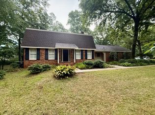 2000 Deerpath Rd, Dothan, AL 36303