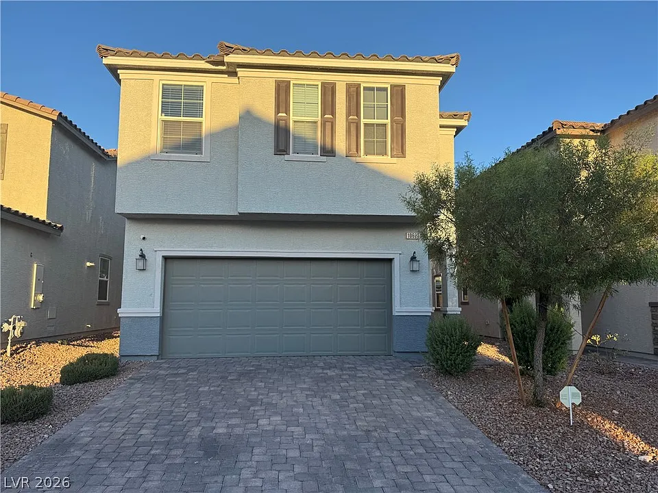 10621 Adobe Ranch St