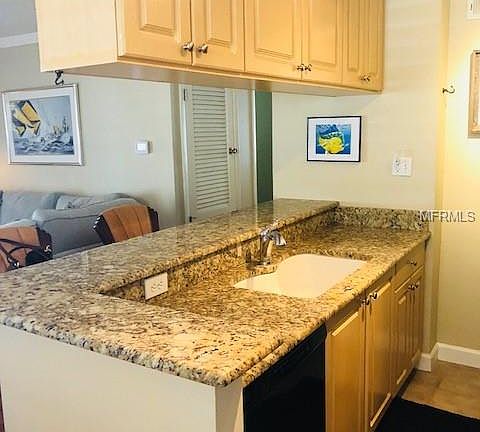 3rd image of 5302 W Kennedy Blvd Unit 202
