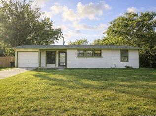 6023 Redbrook Dr, San Antonio, TX 78242