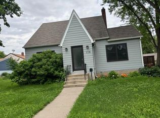 116 N Ash St, Chaska, MN 55318