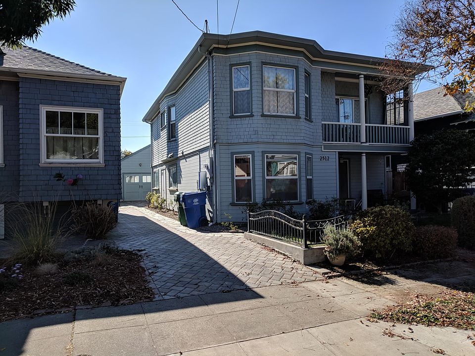 Front of house, entrance down driveway