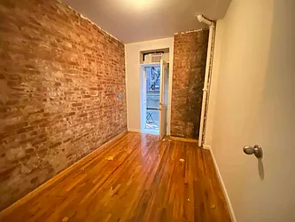 Rented by Best Apartments North Inc