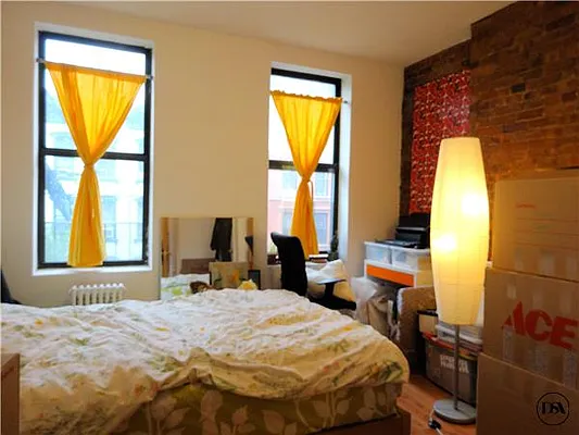 Rented by DSA Realty | media 18