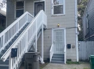 312 Henry St #B, Oakland, CA 94607