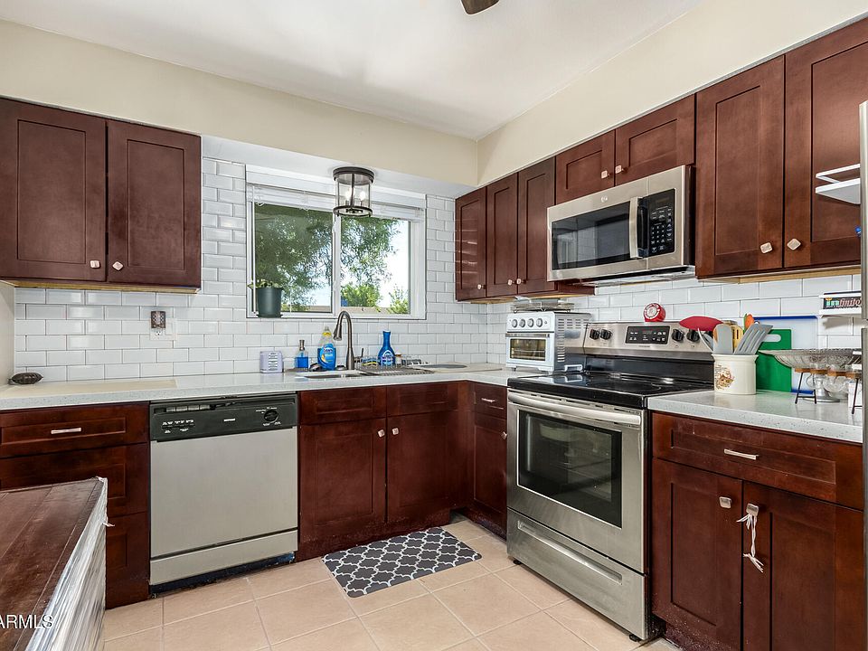 1st image of 10322 W CLAIR Drive