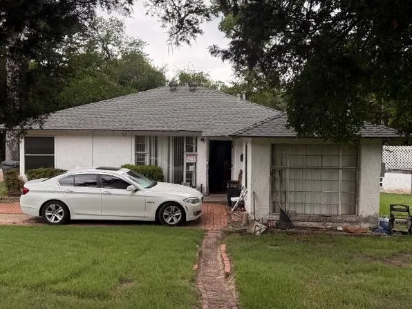 1531 E Lakeview Dr, Dallas, TX 75216