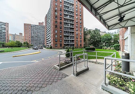 5th image of 61-45 98th St #7D