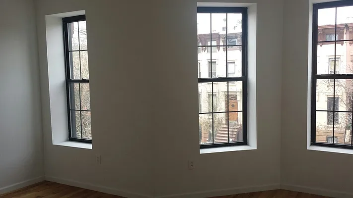 Rented by Obiajula Ugbomah, LREB | media 12