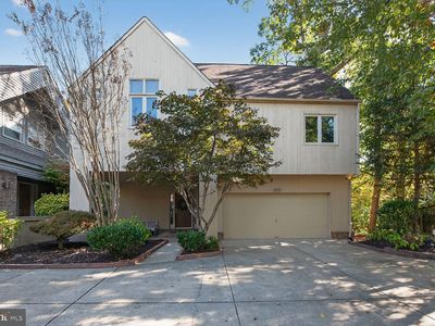2031 Beacon Pl, Reston, VA, 20191