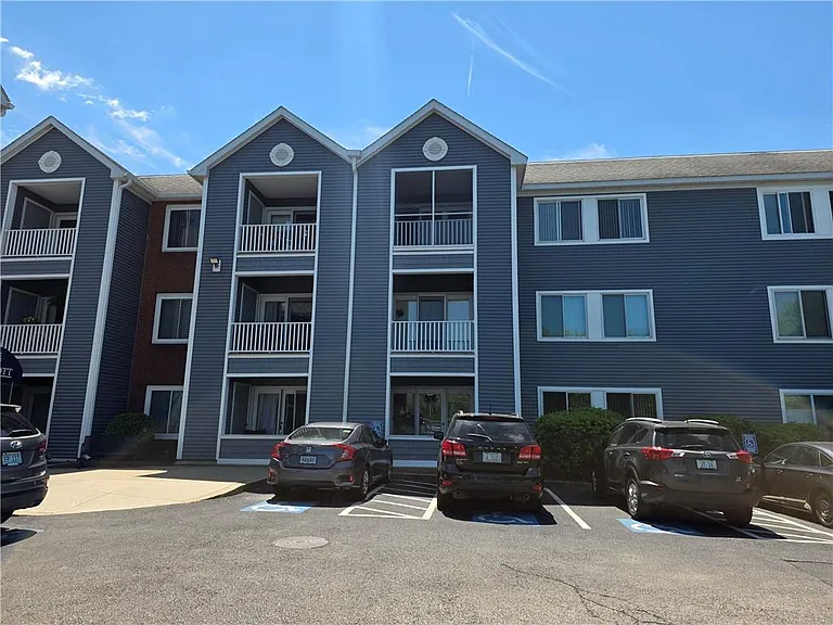 1800 Douglas Ave #327 — Photo 1