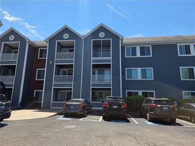 1800 Douglas Ave APT 327, North Providence, RI, 02904