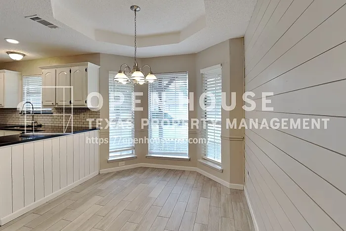 121 Princeton Cir — Photo 7
