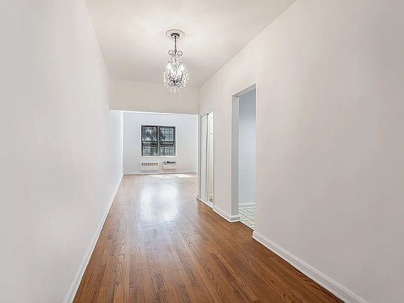 5th image of 333 E 54th St #2M