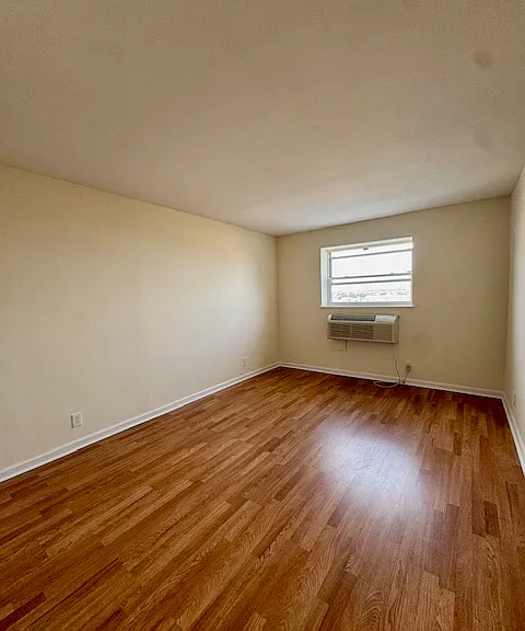 2955 Shell Rd #3R — Photo 6
