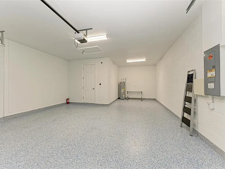 244 Villoresi Blvd — Photo 37