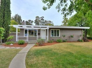 15900 Escobar Ave, Los Gatos, CA 95032