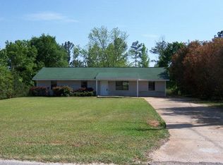 121 Belleau Wood Dr, Newnan, GA 30263