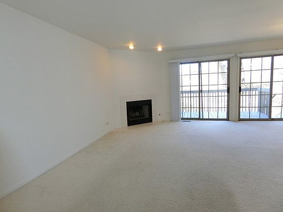 3rd image of 1542 N Saint Marks Pl