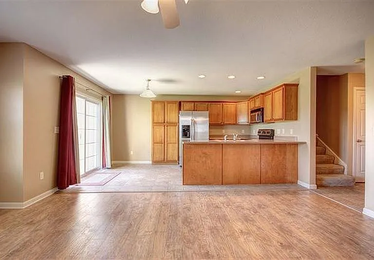 2118 Harbortown Cir #2118 — Photo 8