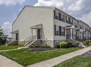 7029 Monarchos Dr, New Albany, OH 43054