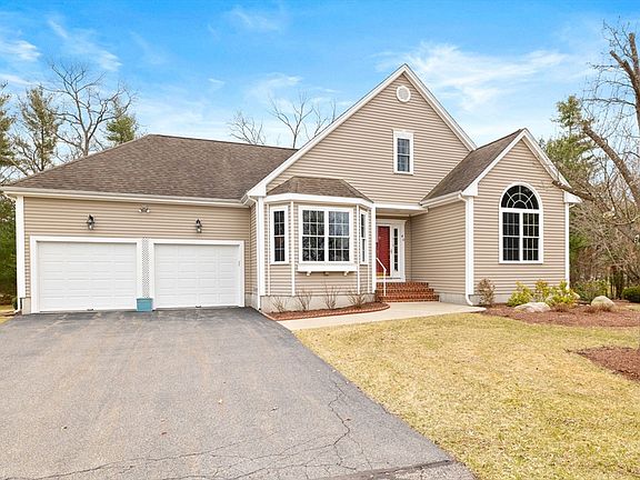 2nd image of 40 Shannon Marie Way