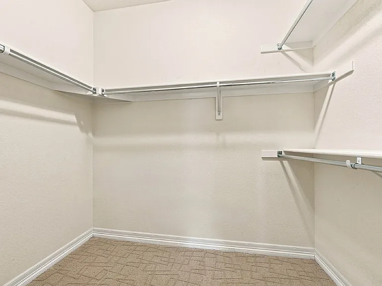 9217 Kornbrust Cir — Photo 20