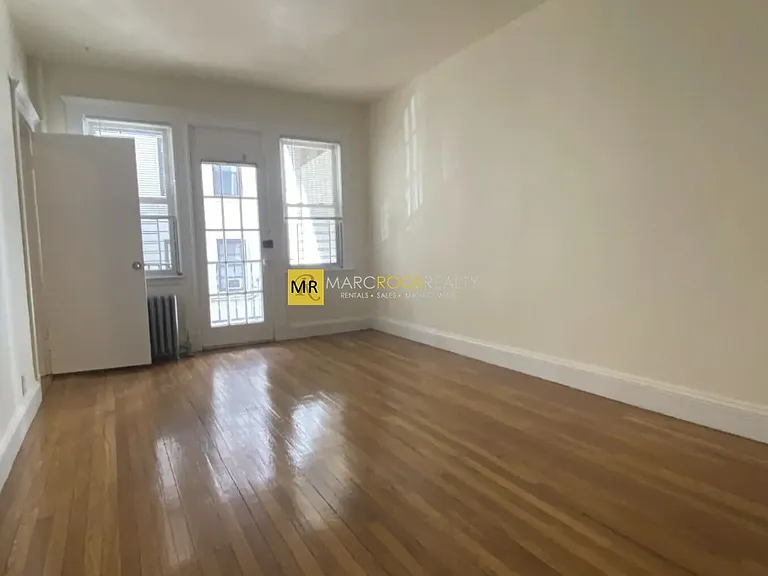 19 Melvin Ave #15 — Photo 3