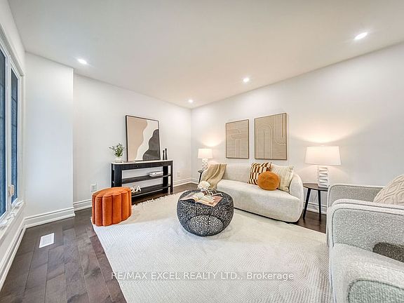 5th image of 25 Barrington Cres