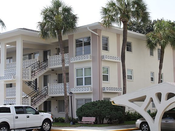 3rd image of 1235 S Highland Ave #3-309