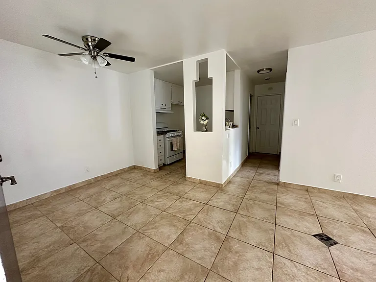 14142 Sylvan St #208 — Photo 5