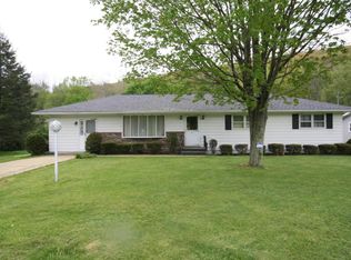 88 Green Grove Rd, Scott Township, PA 18447