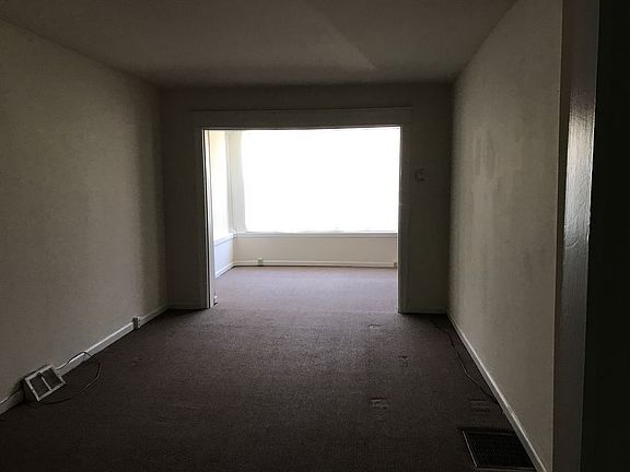4th image of 6030 N 19th St #1