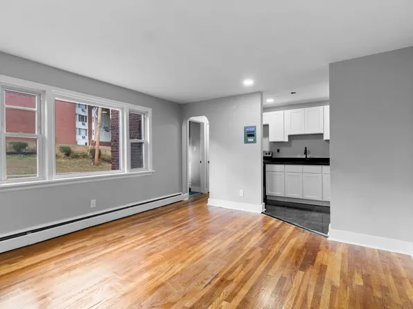 Golden Hill Apartments, 26 Golden Hill St APT 1, Milford, CT 06460