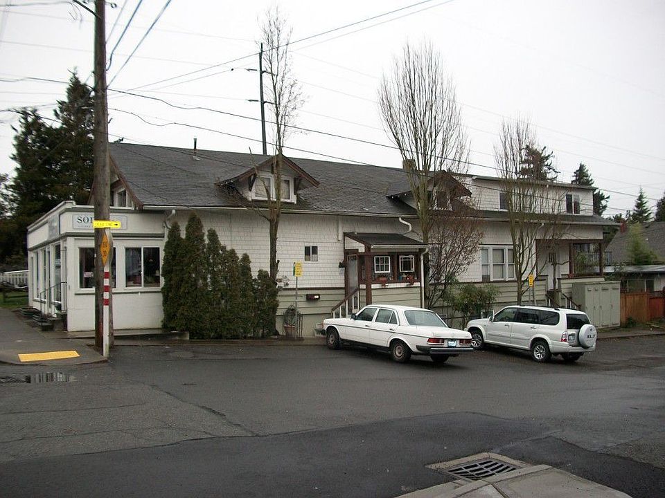 1st image of 2102 To 2108 N Oakes St