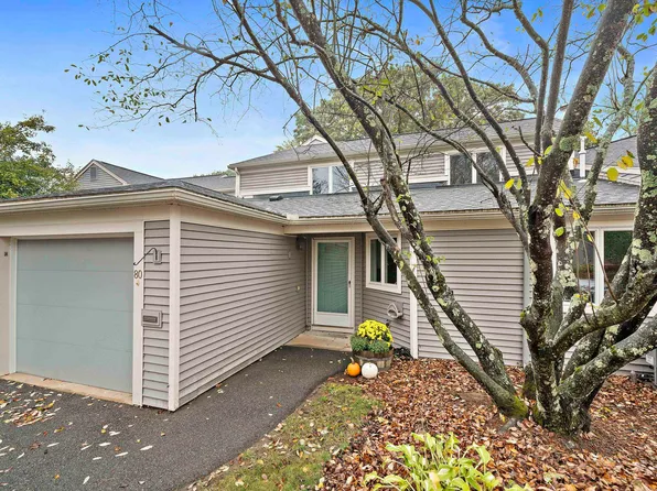 80 Walden Pond Drive #80, Nashua, NH 03064