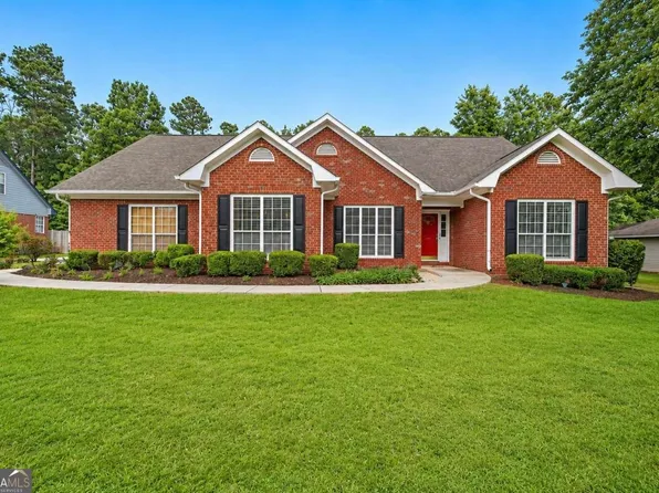3575 Garden Lakes Pkwy NW, Rome, GA 30165