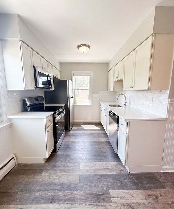 1st image of 253 Beachview St Floor 2