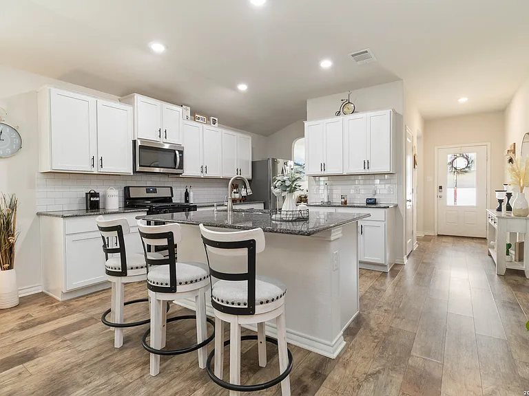 6638 Hoffman Pln — Photo 11