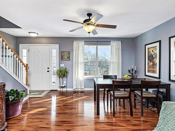 3rd image of 54 Francis Ave