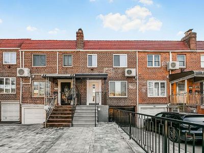 137-62 70th Rd, Flushing, NY, 11367