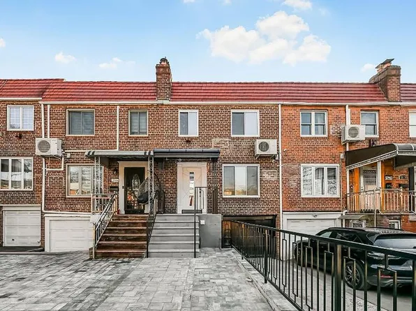 137-62 70th Rd, Flushing, NY 11367