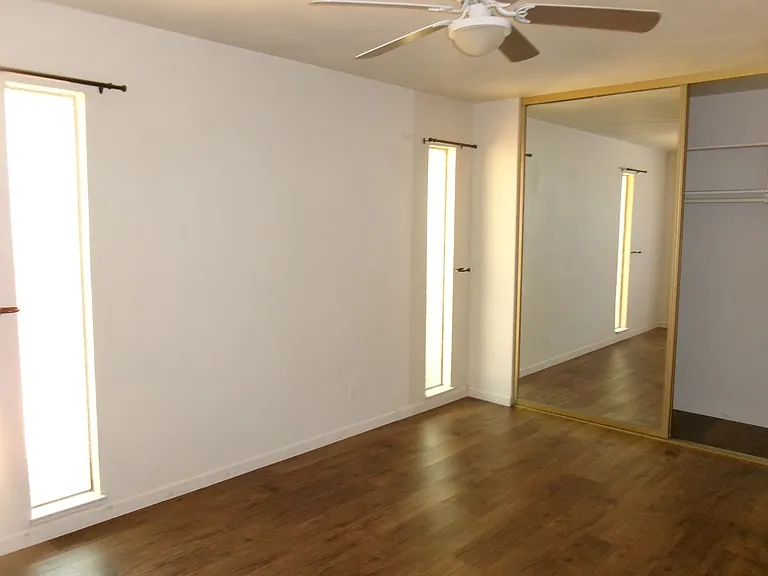 9685-9687 Lake Natoma Dr — Photo 15