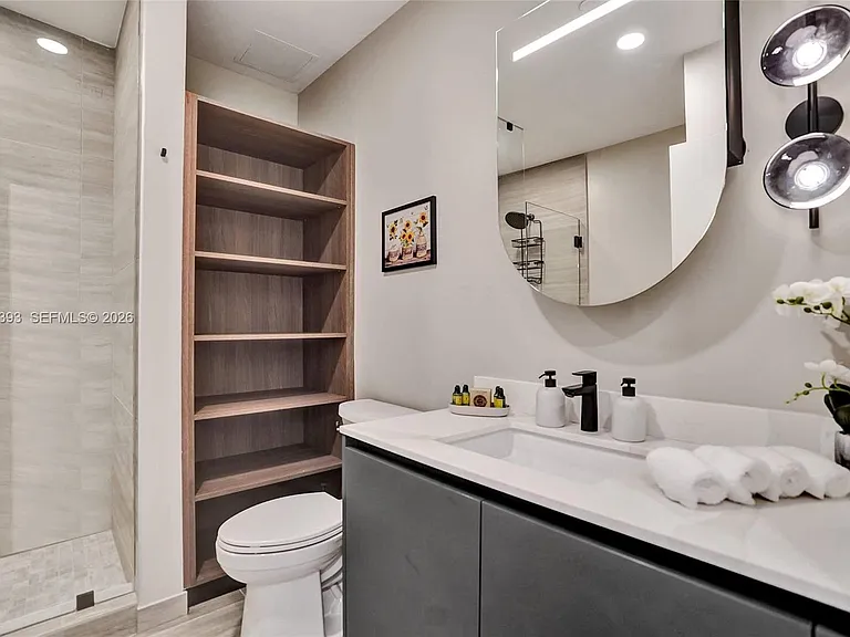 580 72nd St #1811 — Photo 2