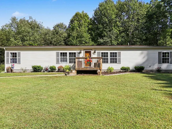 42825 32nd St, Paw Paw, MI 49079