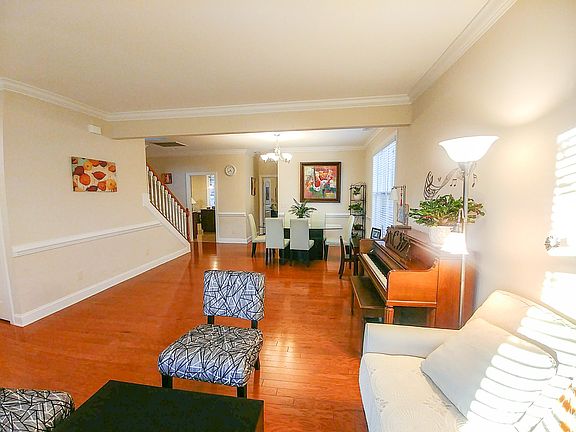 Living room - main floor